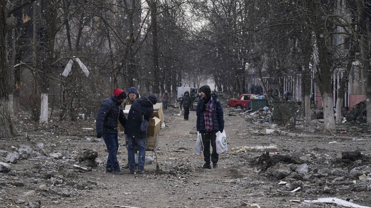 Zmučený Mariupol. Fotky z města, které se nevzdalo